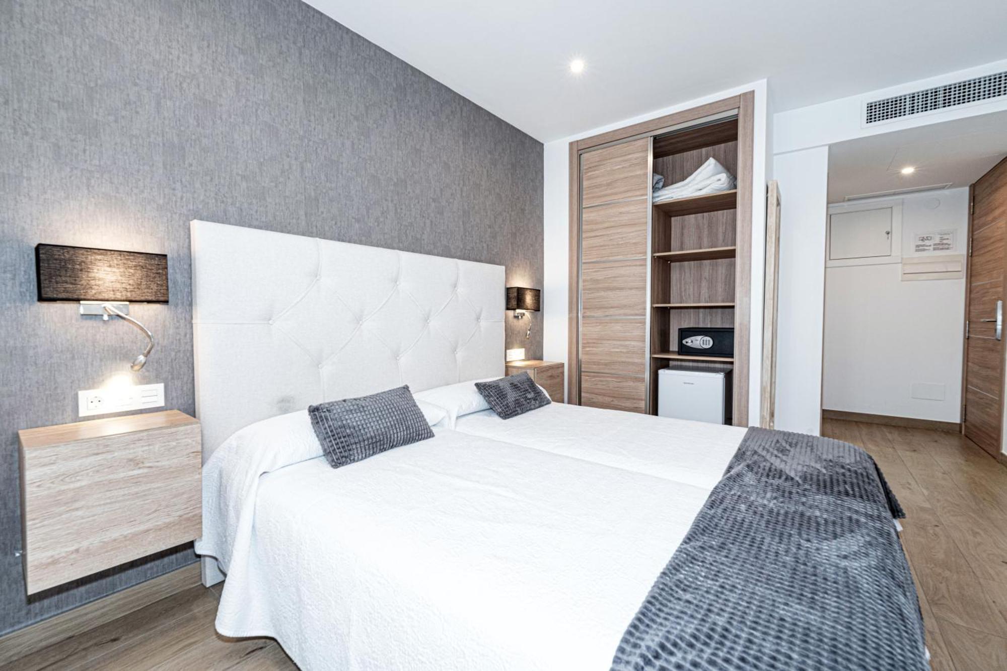 Hostal Boutique Aurora Нерха Екстер'єр фото