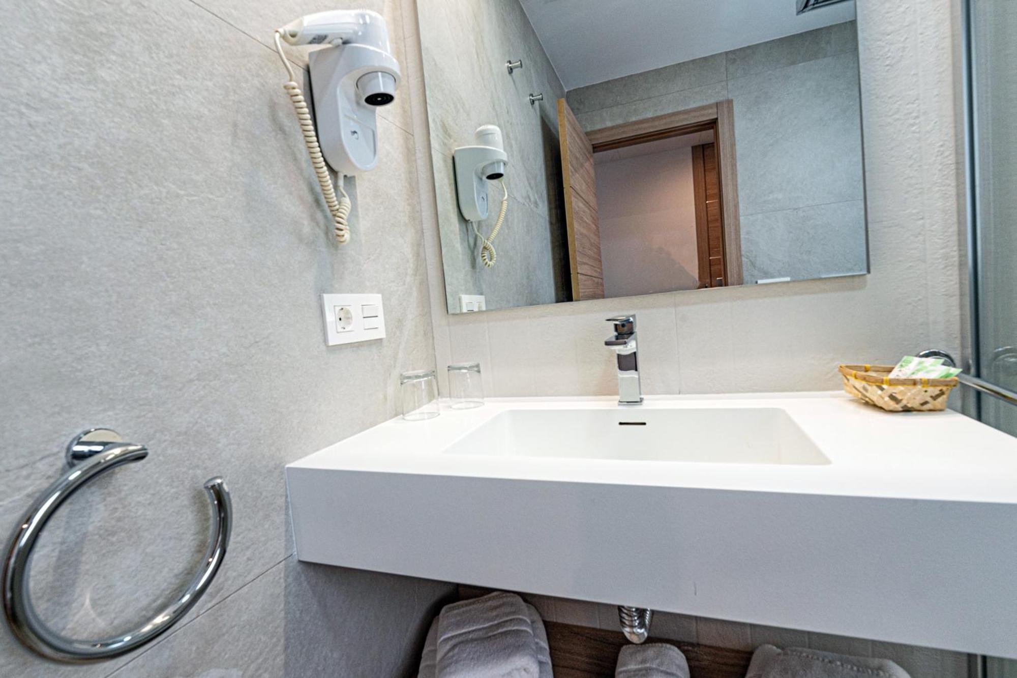 Hostal Boutique Aurora Нерха Екстер'єр фото