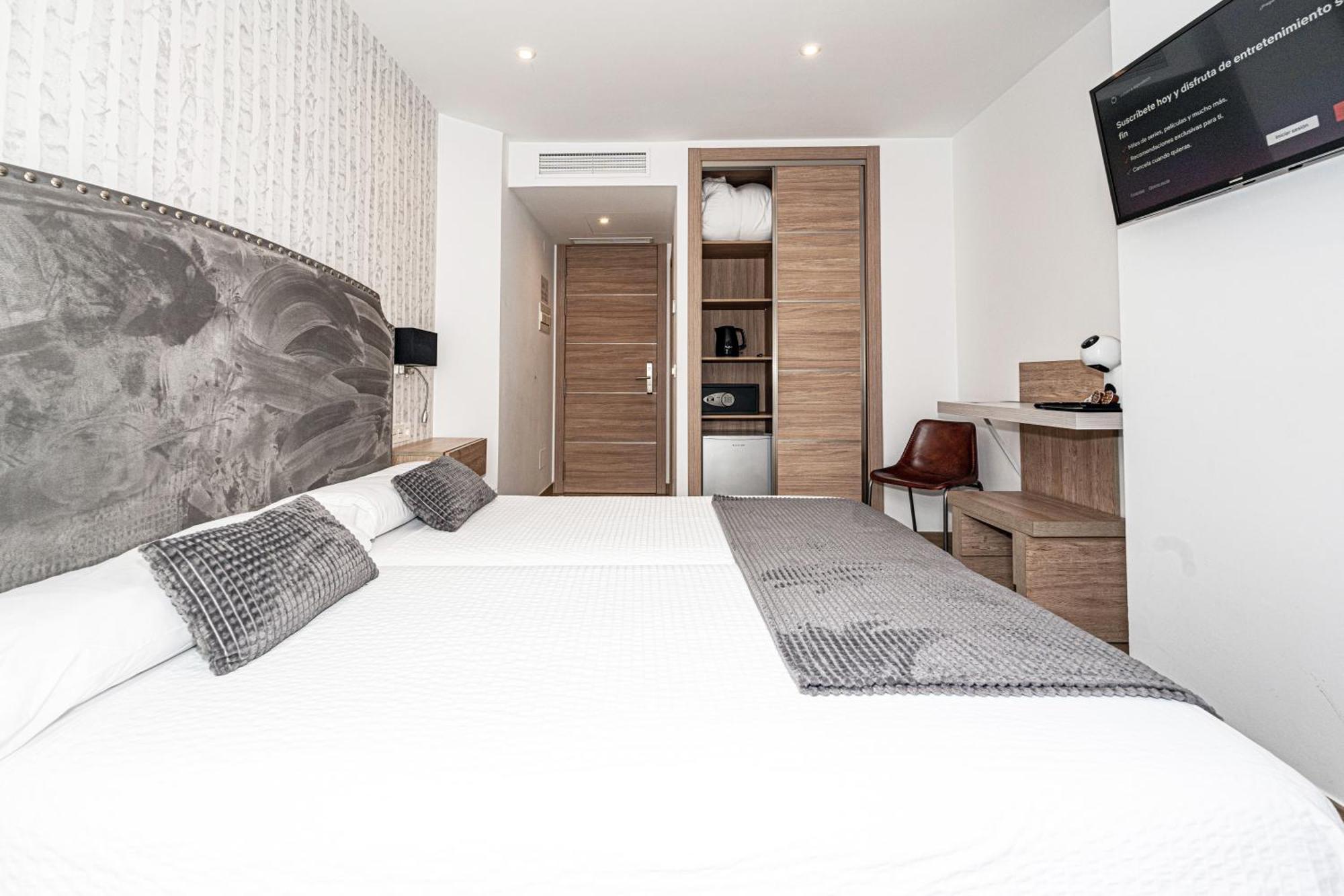 Hostal Boutique Aurora Нерха Екстер'єр фото