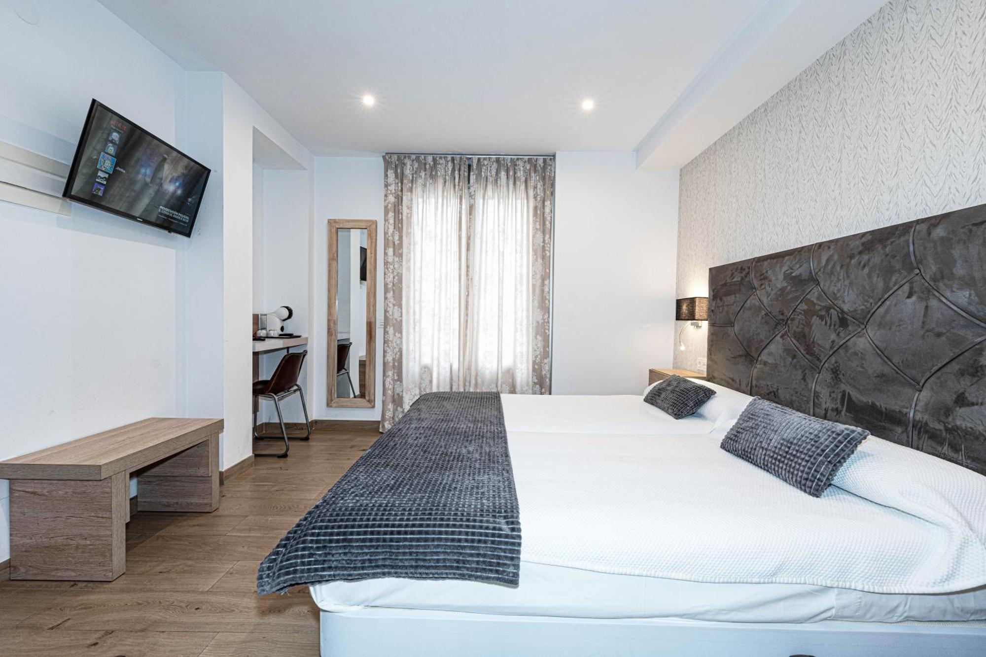 Hostal Boutique Aurora Нерха Екстер'єр фото