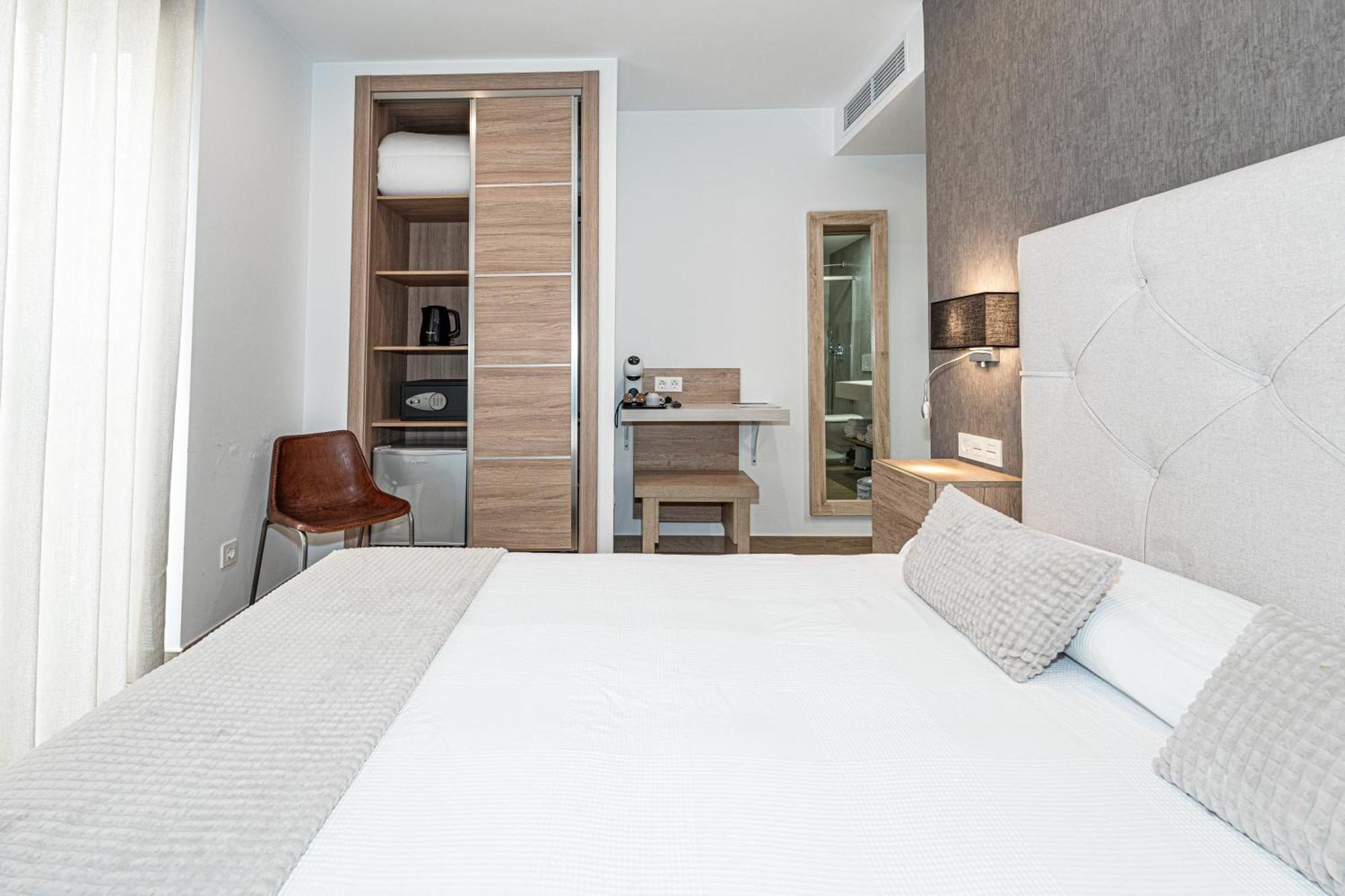 Hostal Boutique Aurora Нерха Екстер'єр фото
